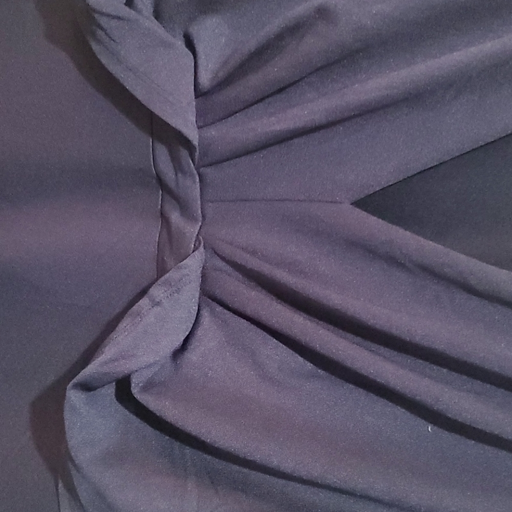Dress - Picture 3 of 4
